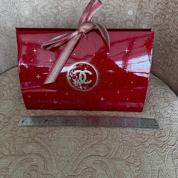 Chanel Red Gift Box with Ribbon - Picture 7 of 8